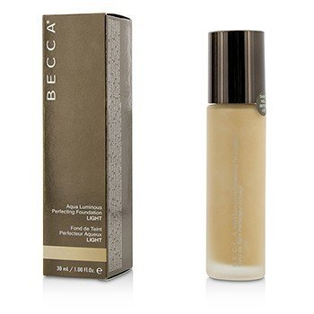 Aqua Luminous Perfecting Foundation - Light